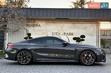 Купе BMW M8 2023 в Львове