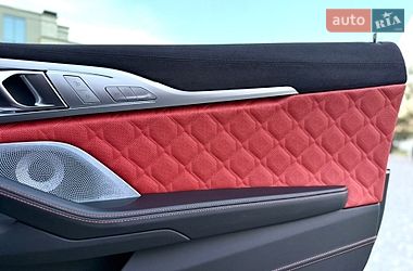 Купе BMW M8 2023 в Львове