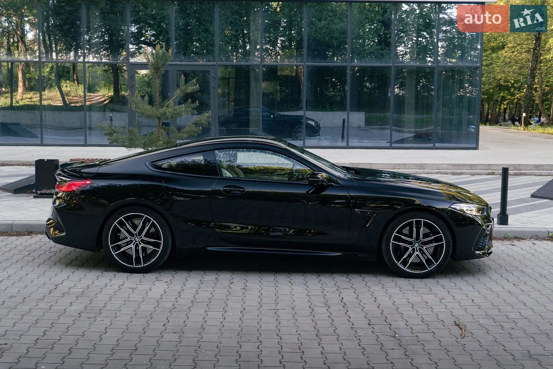 2019 BMW M8 - мініатюра 8