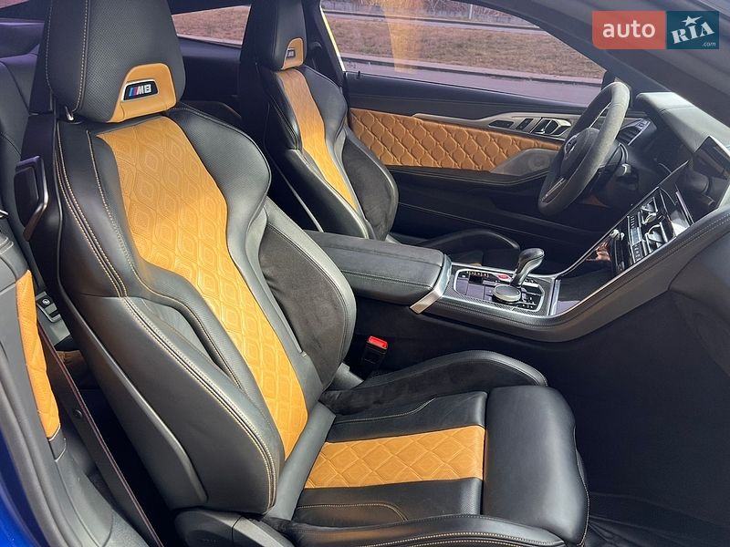 Купе BMW M8 2019 в Києві фото 15 Купе BMW M8 2019 в Києві