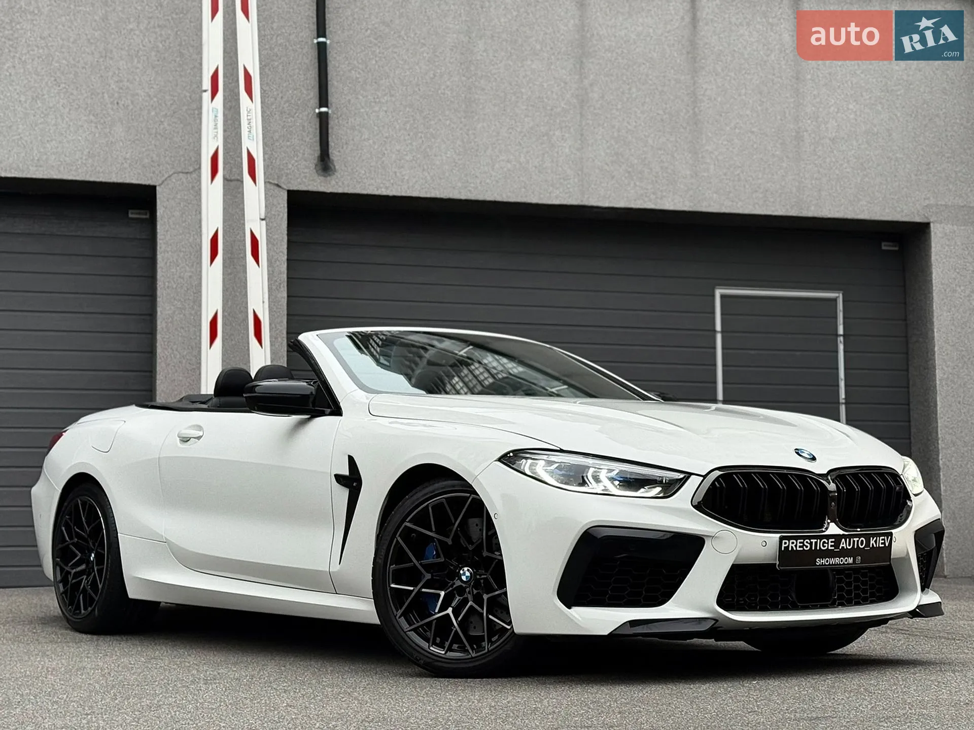 2019 BMW M8 - мініатюра 4