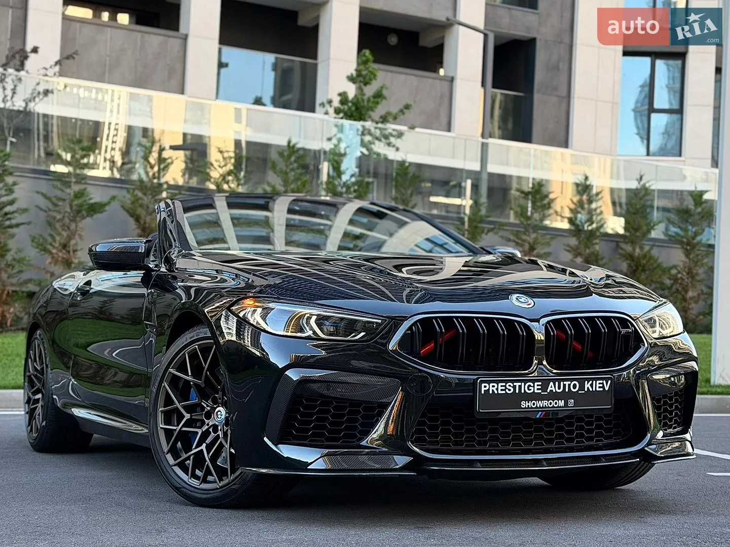 2022 BMW M8 - мініатюра 3
