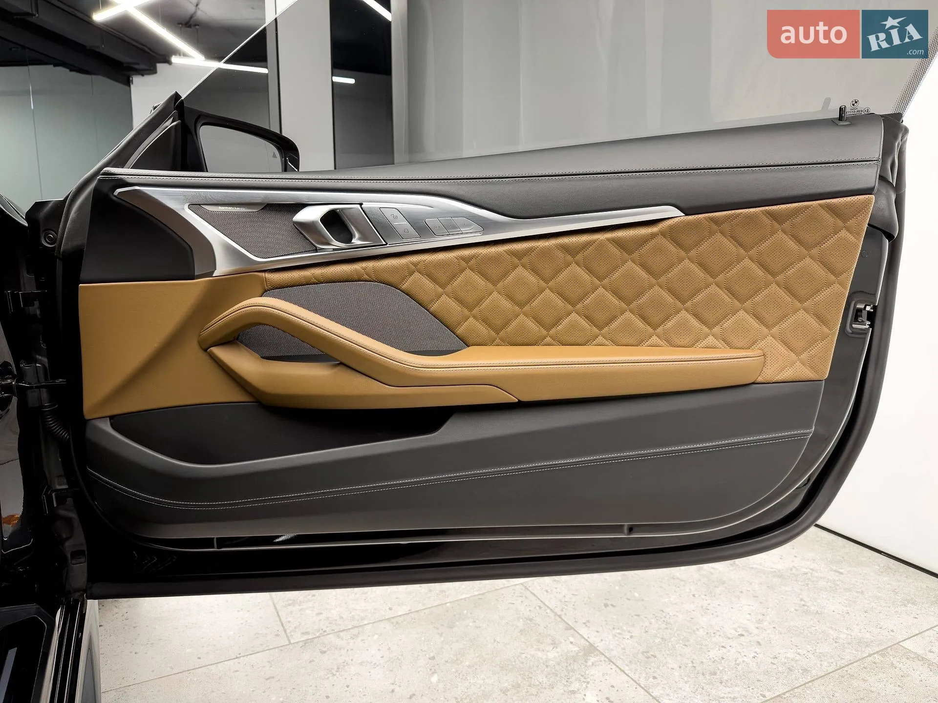 2023 BMW M8 - мініатюра 36