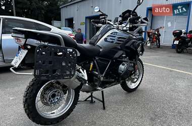 Мотоцикл Многоцелевой (All-round) BMW R 1200GS 2017 в 