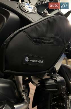 Мотоцикл Многоцелевой (All-round) BMW R 1250GS 2023 в 