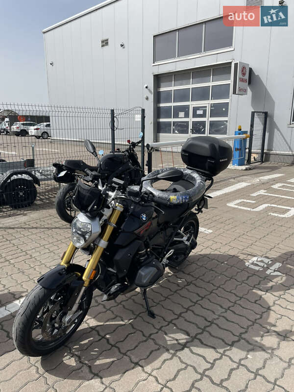Мотоцикл Без обтекателей (Naked bike) BMW R 1250R 2019 в Киеве фото 2 Мотоцикл Без обтекателей (Naked bike) BMW R 1250R 2019 в Киеве