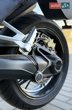 Мотоцикл Без обтекателей (Naked bike) BMW R 1250R 2020 в 