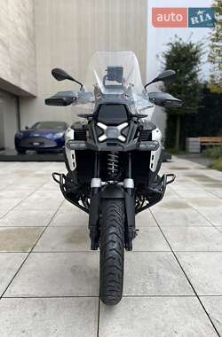 Мотоцикл Многоцелевой (All-round) BMW R 1300GS Adventure 2025 в 