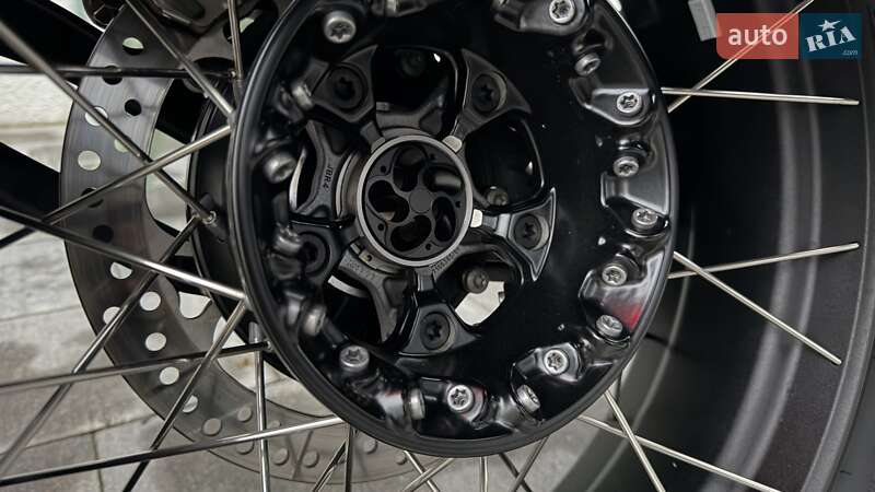 Мотоцикл Позашляховий (Enduro) BMW R 1300GS 2025 в Києві фото 43 Мотоцикл Позашляховий (Enduro) BMW R 1300GS 2025 в Києві