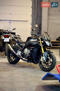 Спортбайк BMW S 1000R 2015 в Киеве