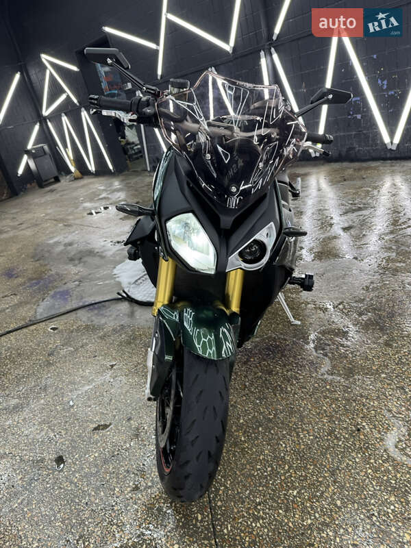 Спортбайк BMW S 1000R 2018 в Києві фото 16 Спортбайк BMW S 1000R 2018 в Києві