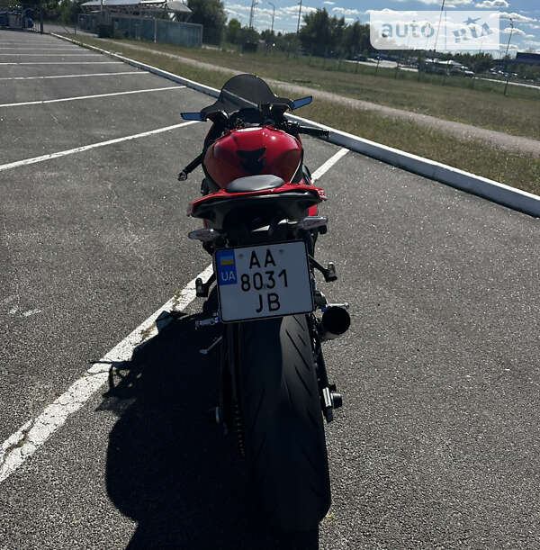 Спортбайк BMW S 1000RR 2023 в Киеве фото 8 Спортбайк BMW S 1000RR 2023 в Киеве