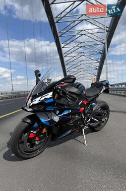 Спортбайк BMW S 1000RR 2025 в 