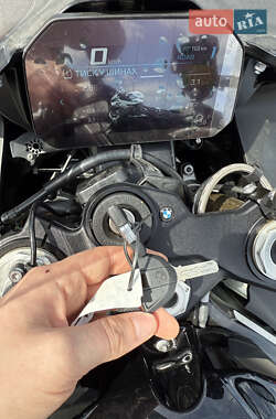 Спортбайк BMW S 1000RR 2025 в 