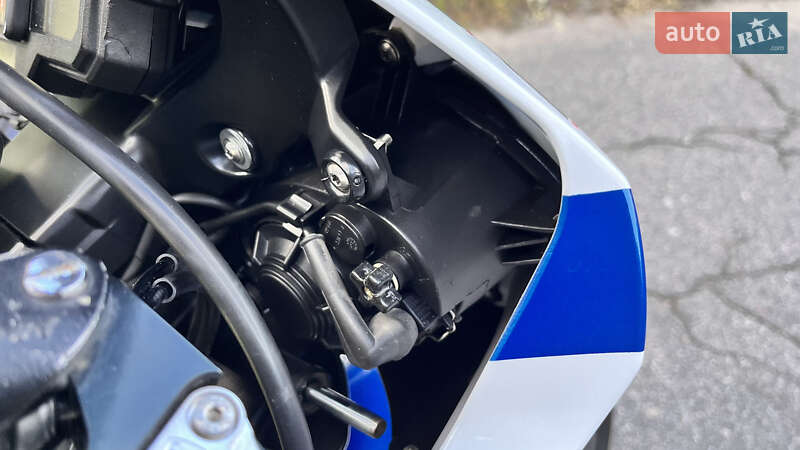 Спортбайк BMW S 1000RR 2010 в Кременчуге фото 23 Спортбайк BMW S 1000RR 2010 в Кременчуге