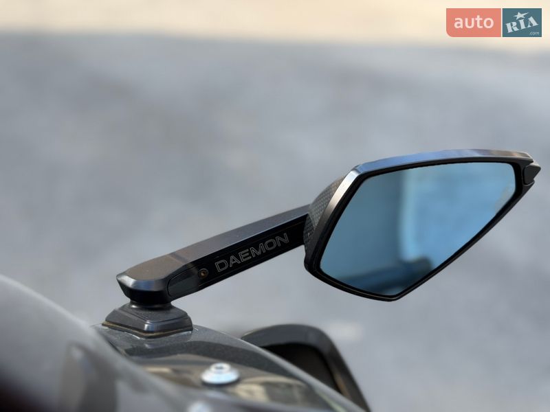 Спортбайк BMW S 1000RR 2023 в Днепре фото 31 Спортбайк BMW S 1000RR 2023 в Днепре