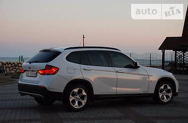 Внедорожник / Кроссовер BMW X1 2011 в Бердянске