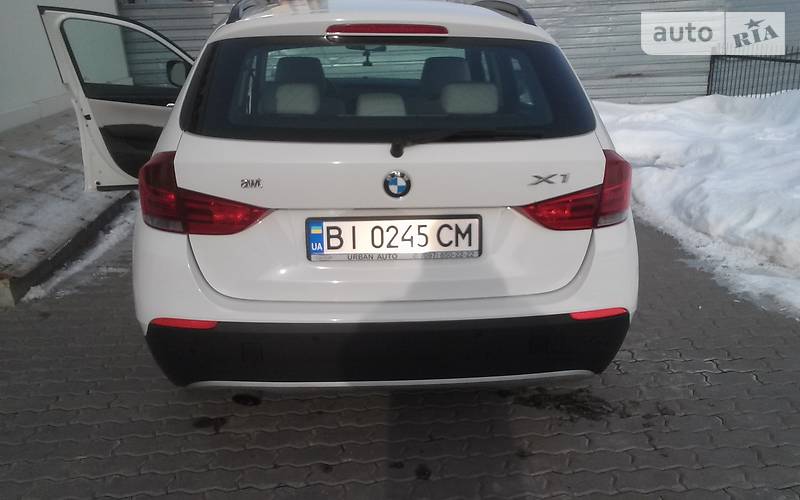 Седан BMW X1 2011 в Полтаве
