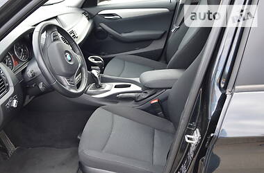 Позашляховик / Кросовер BMW X1 2013 в 