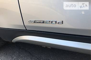 Позашляховик / Кросовер BMW X1 2011 в 