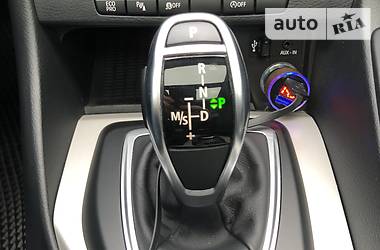 Позашляховик / Кросовер BMW X1 2012 в 