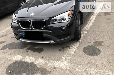 Позашляховик / Кросовер BMW X1 2012 в 