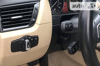Позашляховик / Кросовер BMW X1 2014 в 