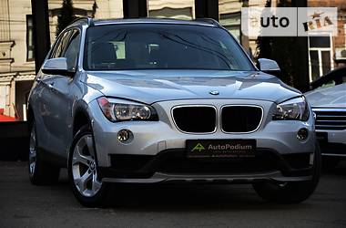 Позашляховик / Кросовер BMW X1 2015 в 