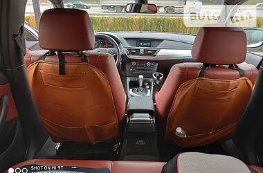 Позашляховик / Кросовер BMW X1 2012 в 