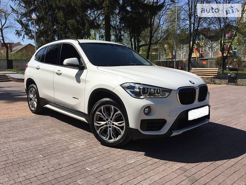 Позашляховик / Кросовер BMW X1 2017 в Києві