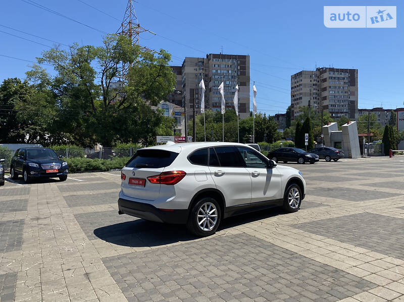 Позашляховик / Кросовер BMW X1 2017 в Одесі