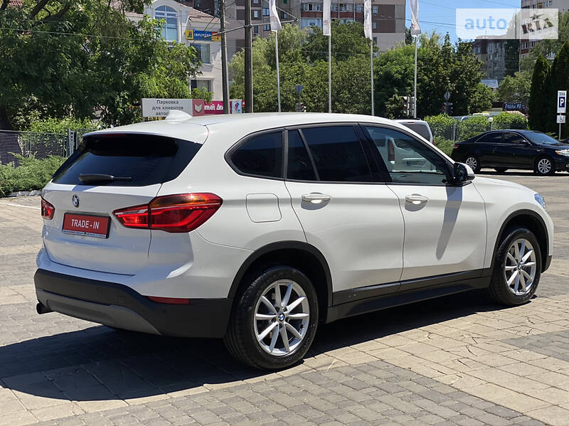 Позашляховик / Кросовер BMW X1 2017 в Одесі