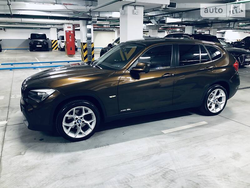 Позашляховик / Кросовер BMW X1 2011 в Києві