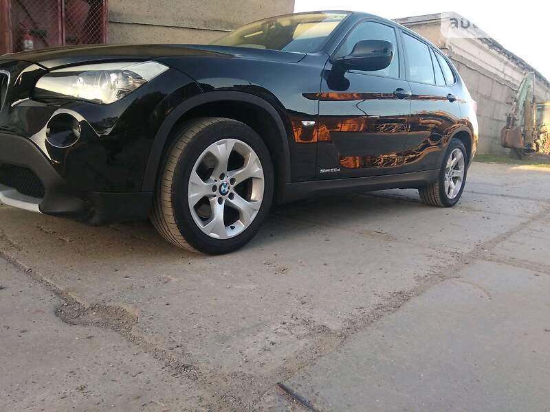 Внедорожник / Кроссовер BMW X1 2010 в Одессе