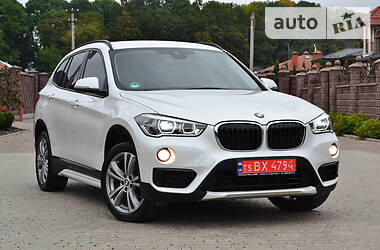 Внедорожник / Кроссовер BMW X1 2016 в Ровно