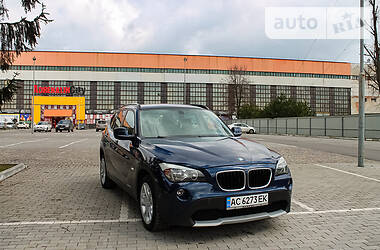 Внедорожник / Кроссовер BMW X1 2011 в Луцке