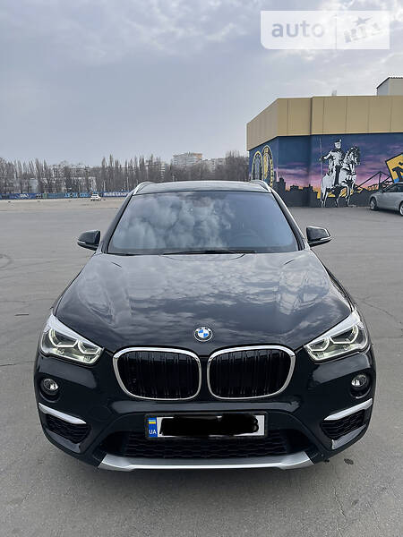 Внедорожник / Кроссовер BMW X1 2017 в Харькове