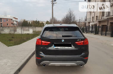 Внедорожник / Кроссовер BMW X1 2015 в Львове