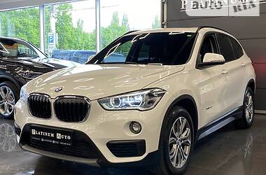 Внедорожник / Кроссовер BMW X1 2015 в Одессе