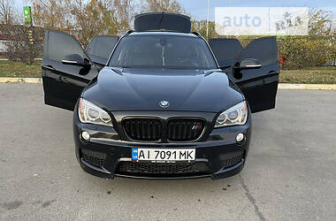 Внедорожник / Кроссовер BMW X1 2013 в Киеве