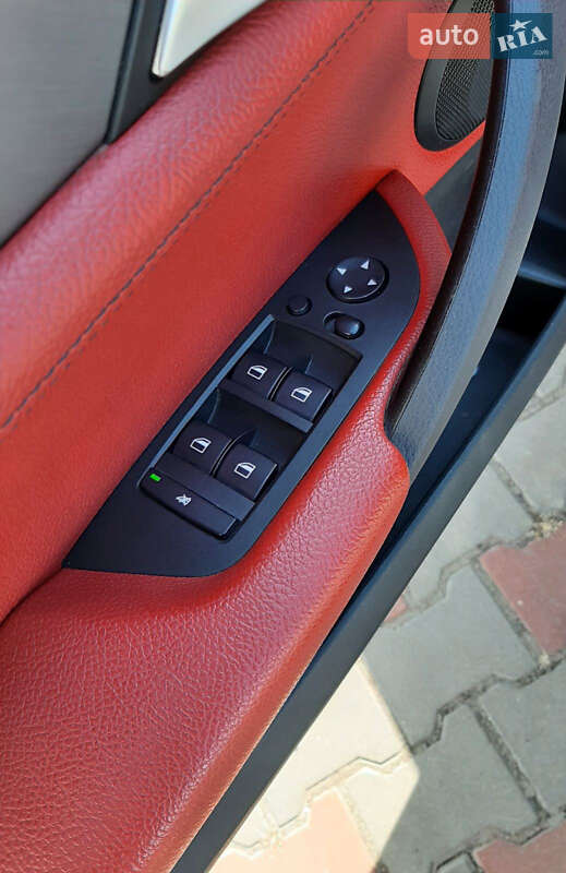 Внедорожник / Кроссовер BMW X1 2012 в Одессе