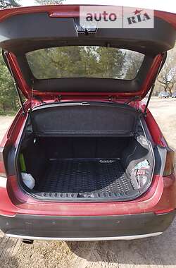 Позашляховик / Кросовер BMW X1 2010 в 