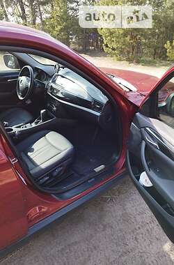 Позашляховик / Кросовер BMW X1 2010 в 