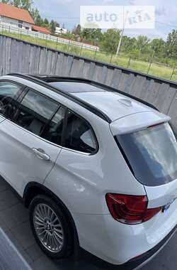 Внедорожник / Кроссовер BMW X1 2014 в Тячеве