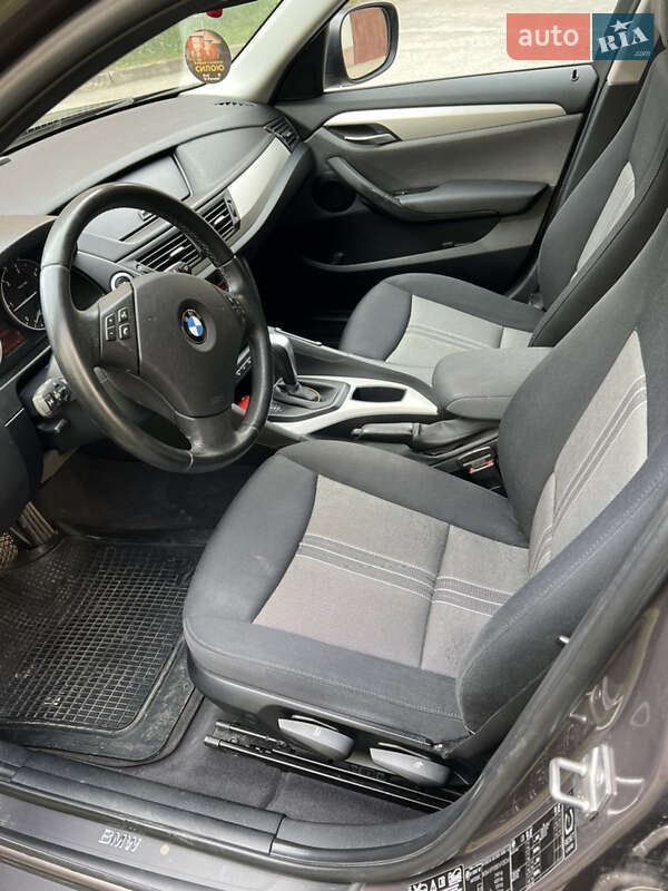 Внедорожник / Кроссовер BMW X1 2010 в Ивано-Франковске