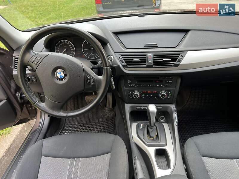 Внедорожник / Кроссовер BMW X1 2010 в Ивано-Франковске