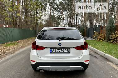 Внедорожник / Кроссовер BMW X1 2013 в 