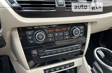 Внедорожник / Кроссовер BMW X1 2013 в 