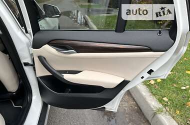 Внедорожник / Кроссовер BMW X1 2013 в 