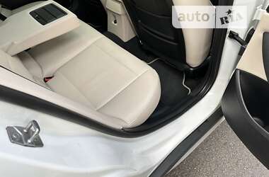 Внедорожник / Кроссовер BMW X1 2013 в 
